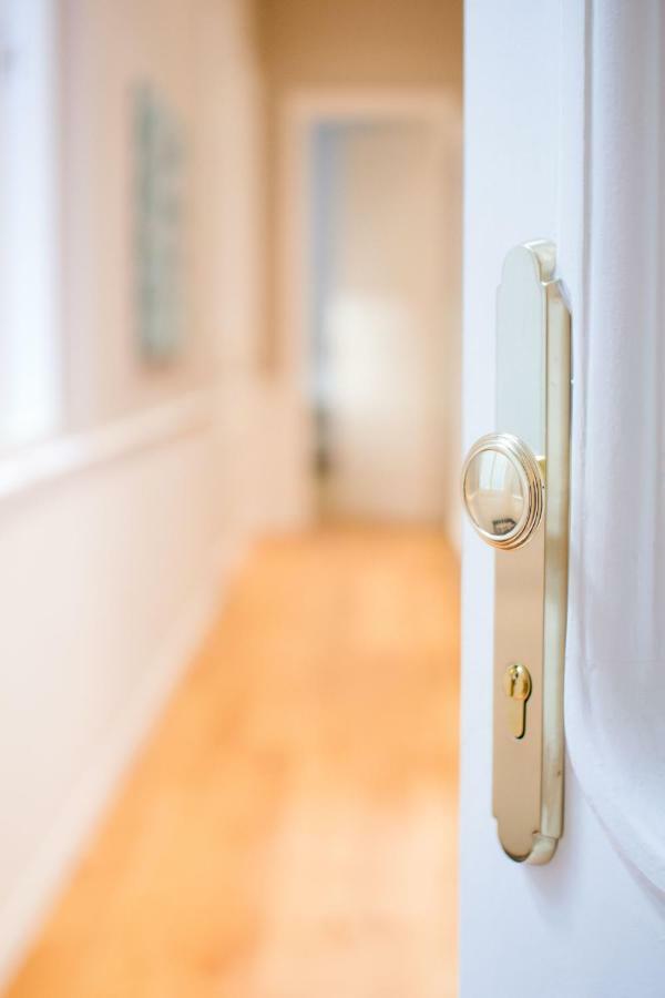 Studio Apartments Urania - Mai'S Apartments Wina Bagian luar foto